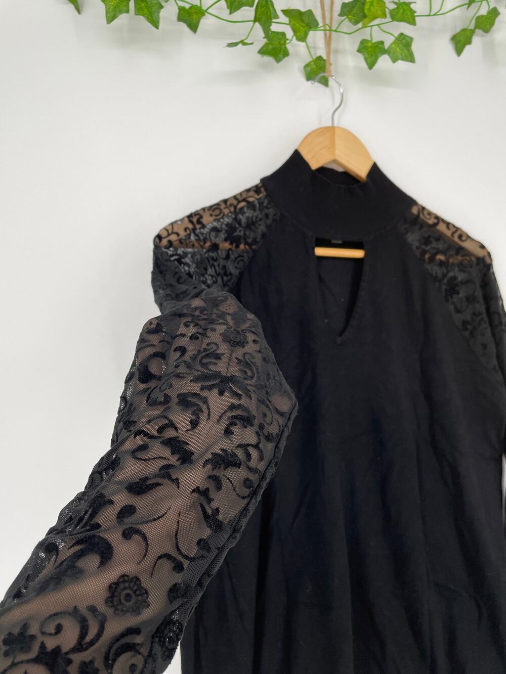 August Silk Black Top with Lace Sleeves Mock Turtleneck Blouse XLe